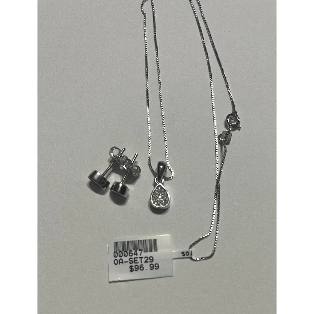 925 Sterling‎ Silver 18 Inch Necklace And Earring Set MSRP 96.99 New With Tags